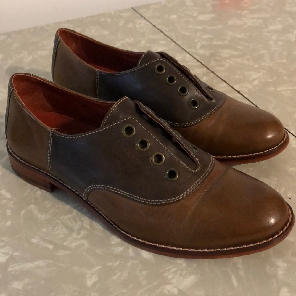 Cole Haan laceless Oxford shoes